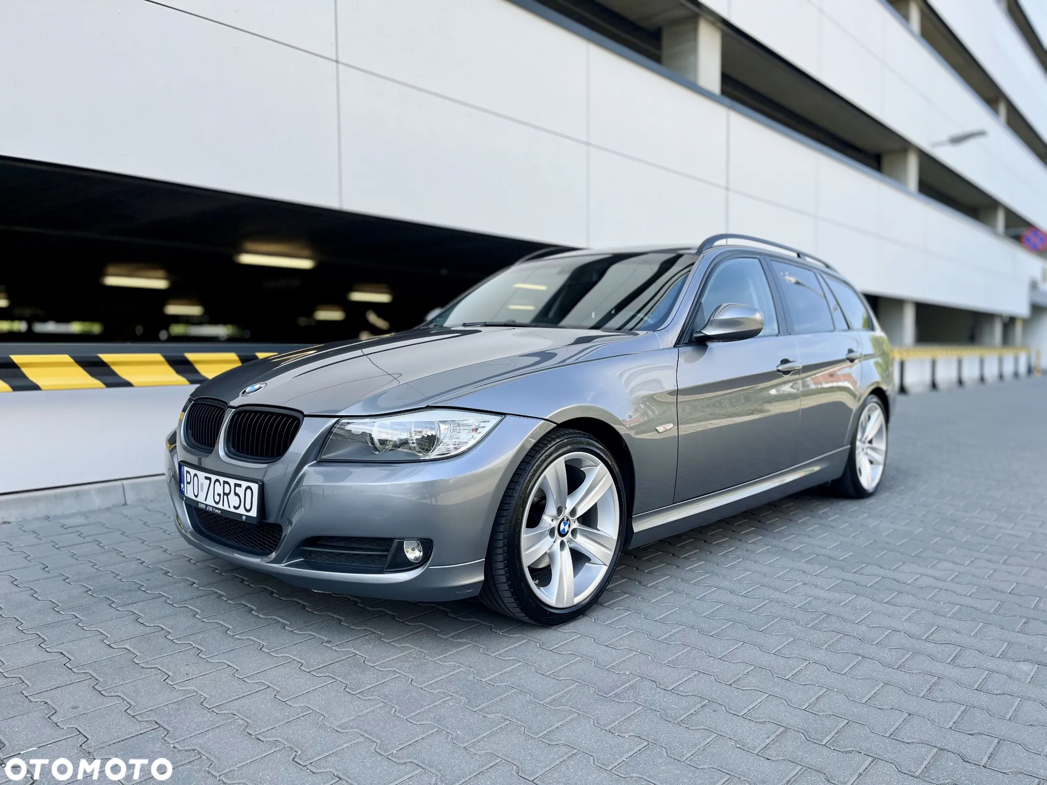 BMW Seria 3 318i - 6