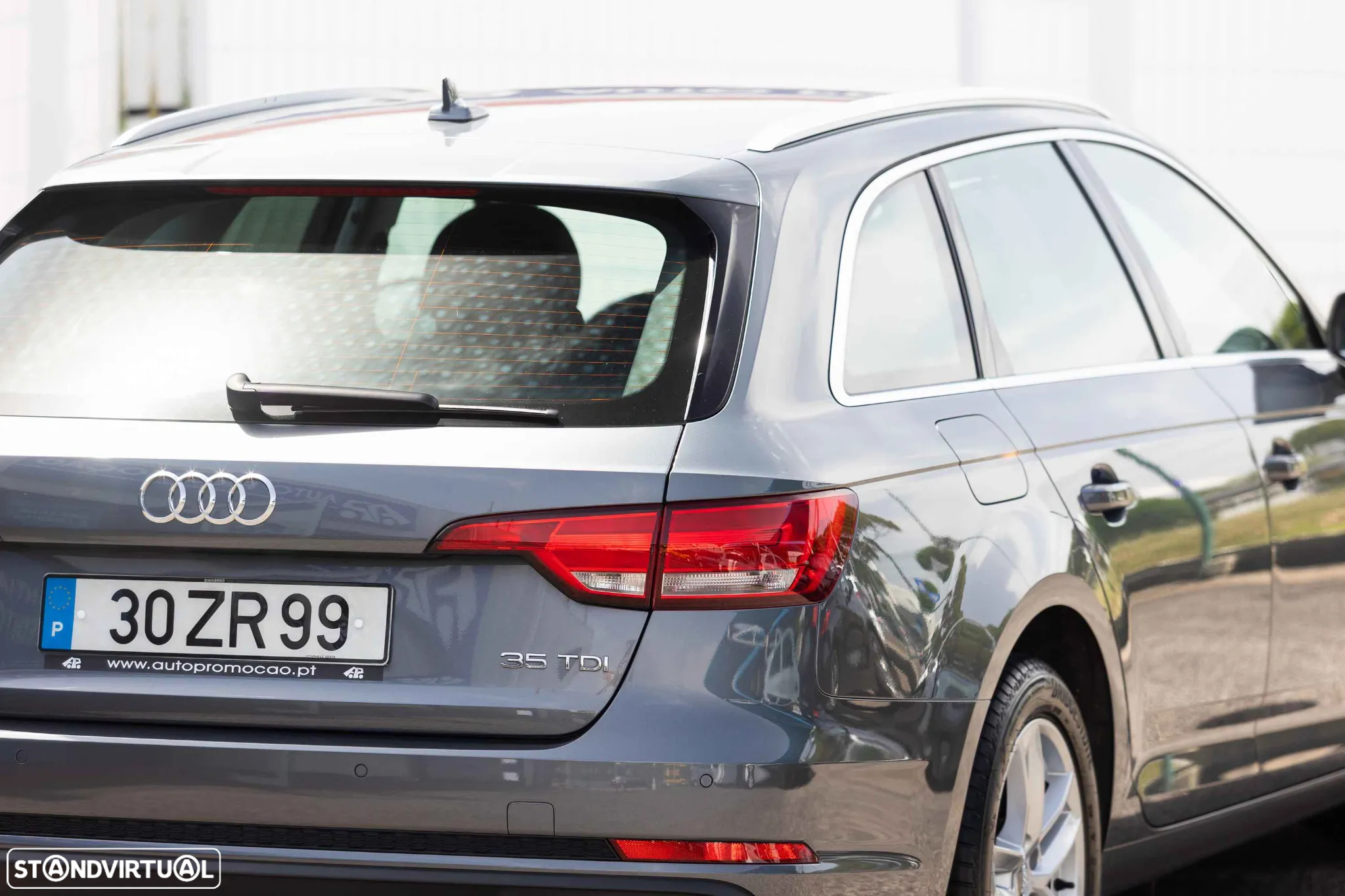 Audi A4 Avant 35 TDI S tronic - 15