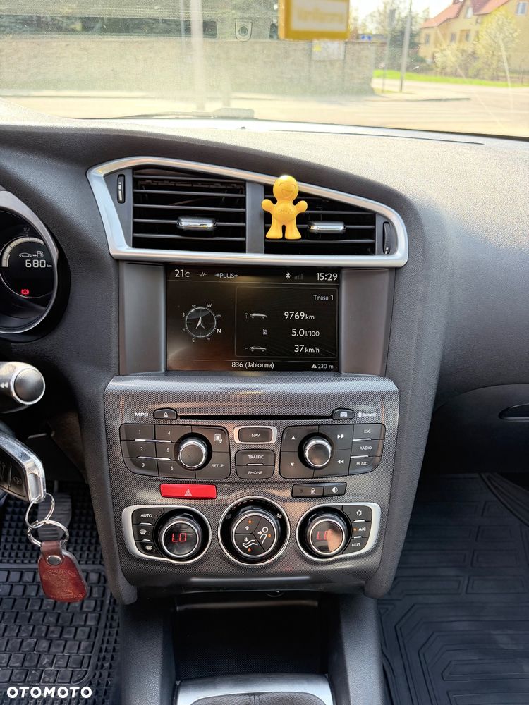Citroën C4 1.6 HDi Exclusive - 12