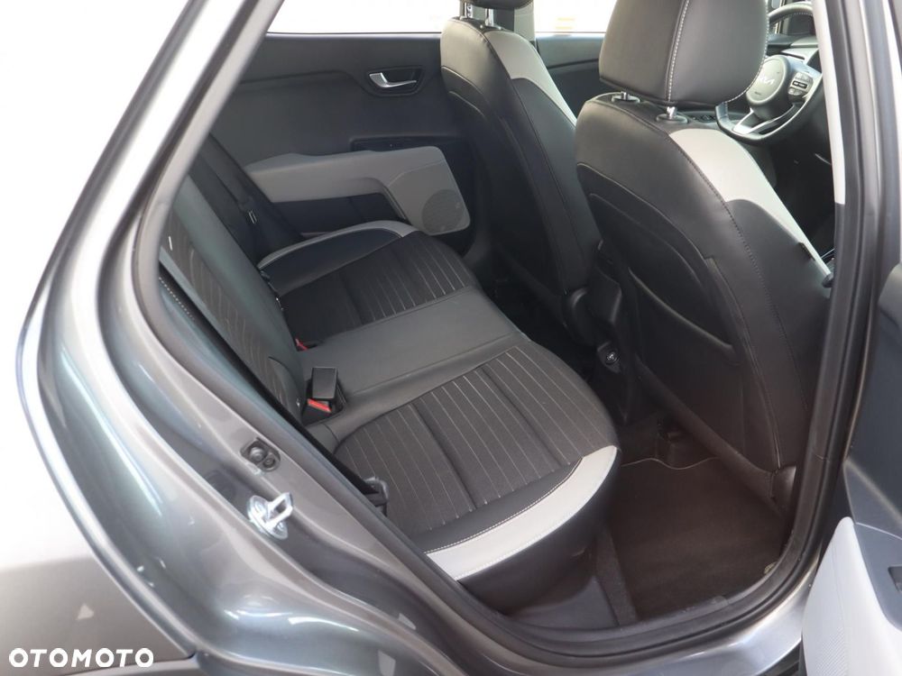 Kia Stonic - 6