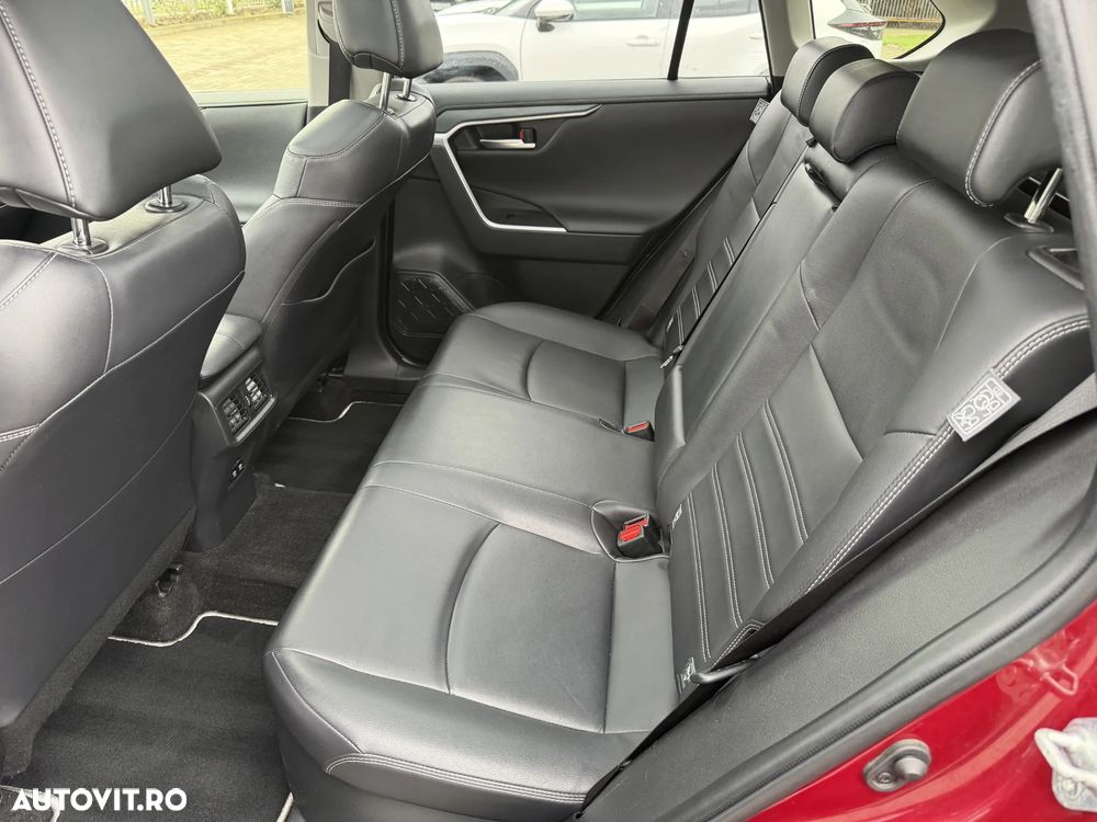 Toyota RAV4 2.5 VVT-iE 4x4 Luxury Plus - 17