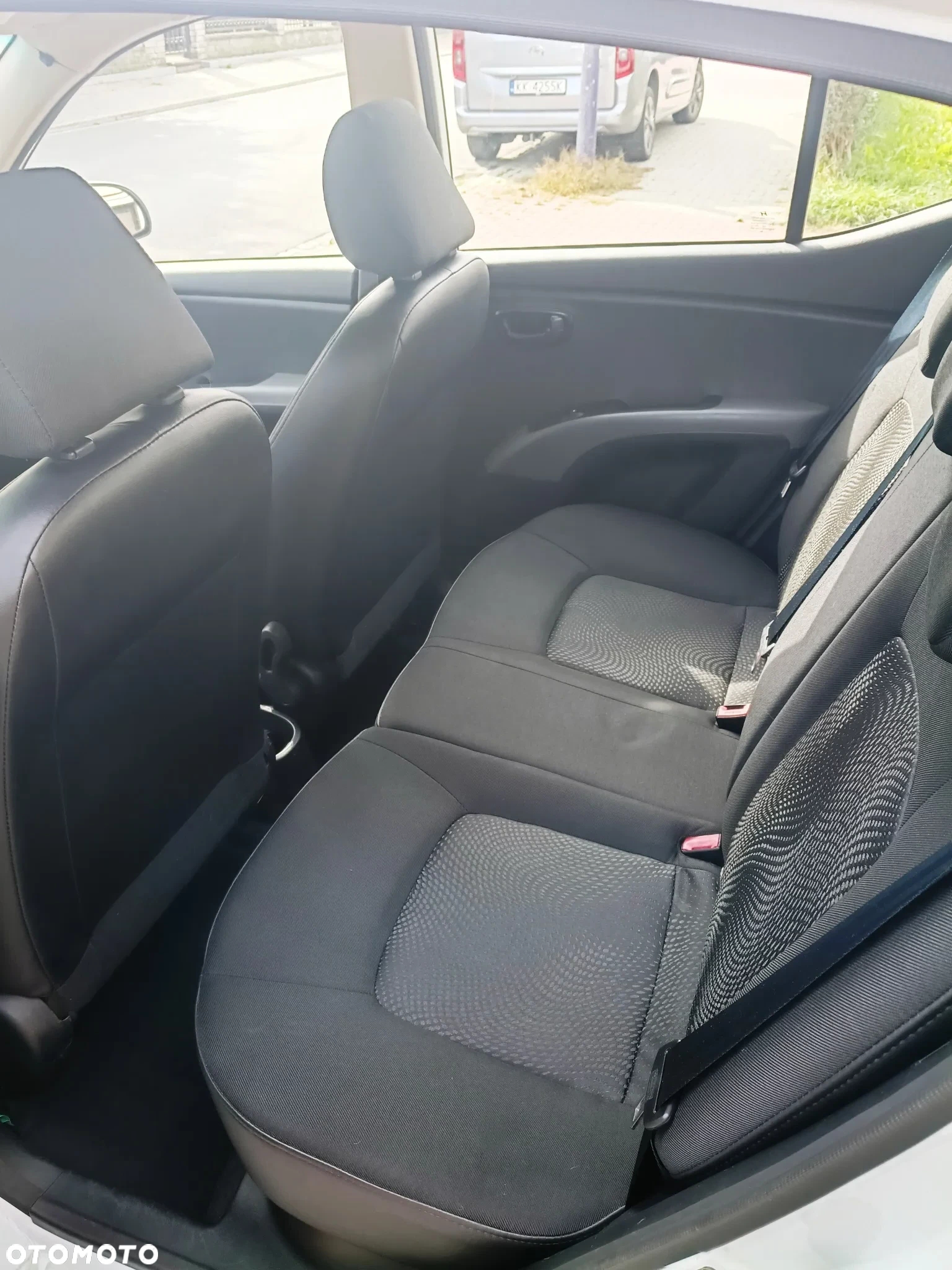 Hyundai i10 1.1 Comfort - 6