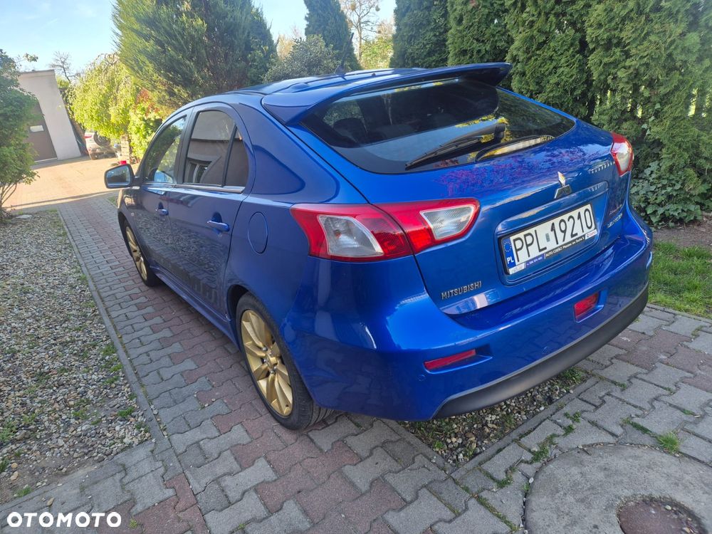 Mitsubishi Lancer 1.8 Intense - 17