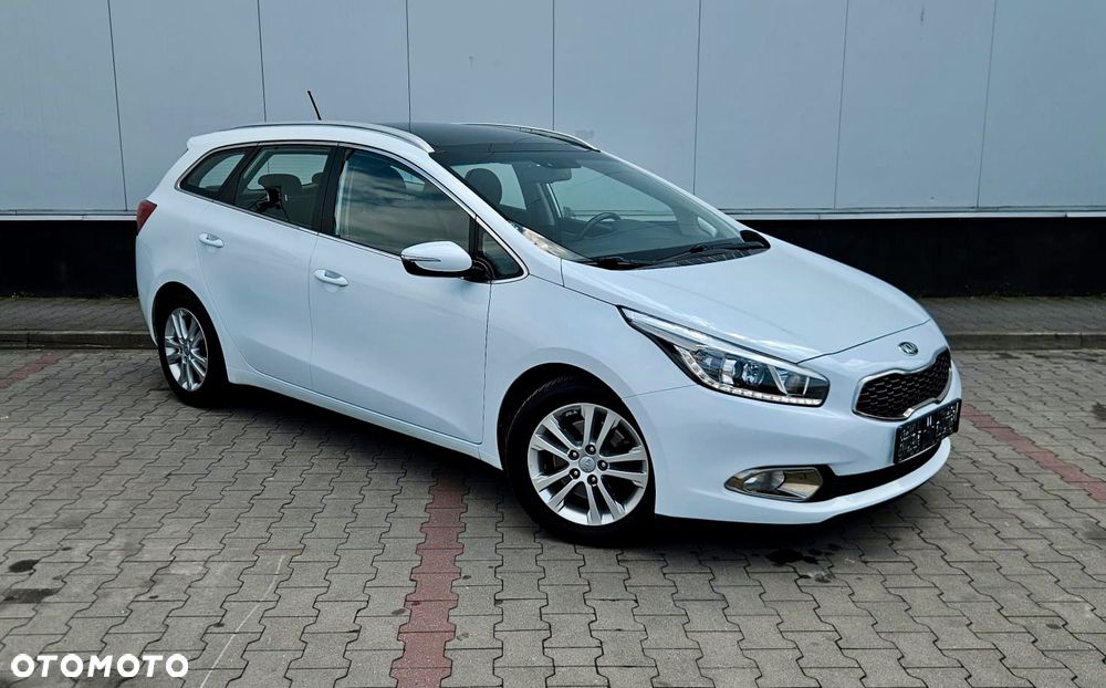 Kia Ceed 1.6 GDI Platinum Edition - 1
