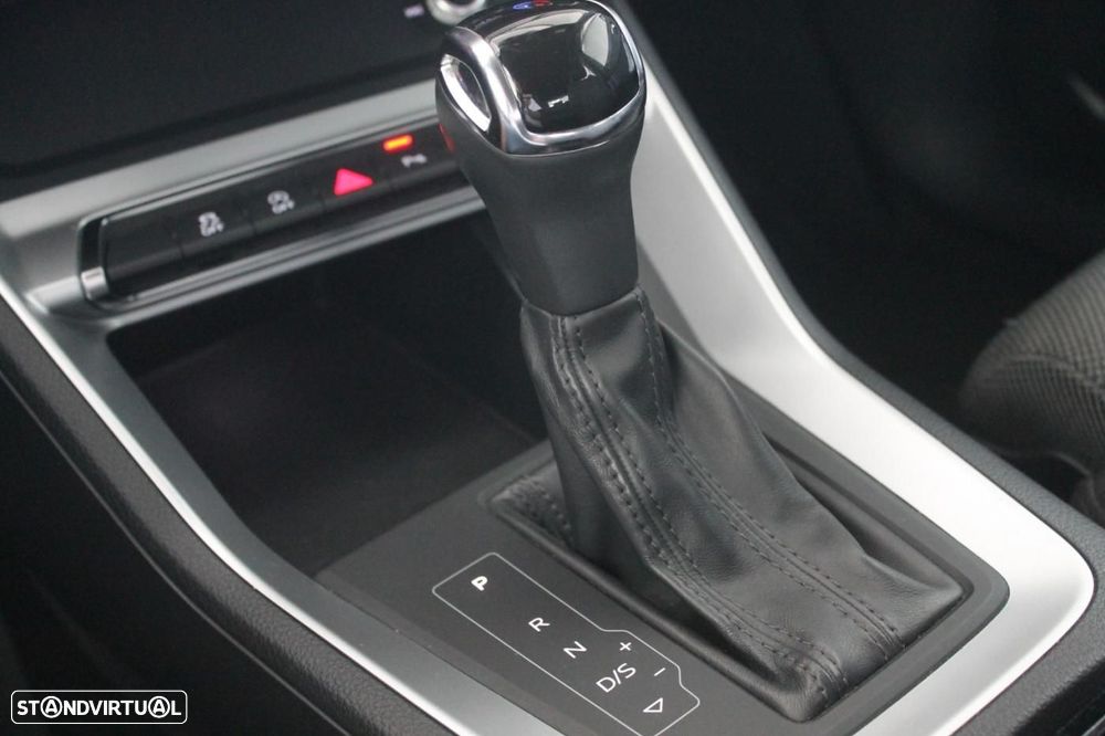 Audi Q3 35 TDI Advanced S tronic - 28