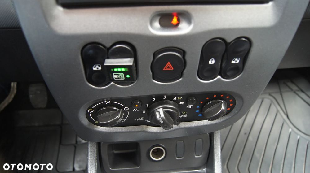 Dacia Duster 1.6 Ambiance - 17