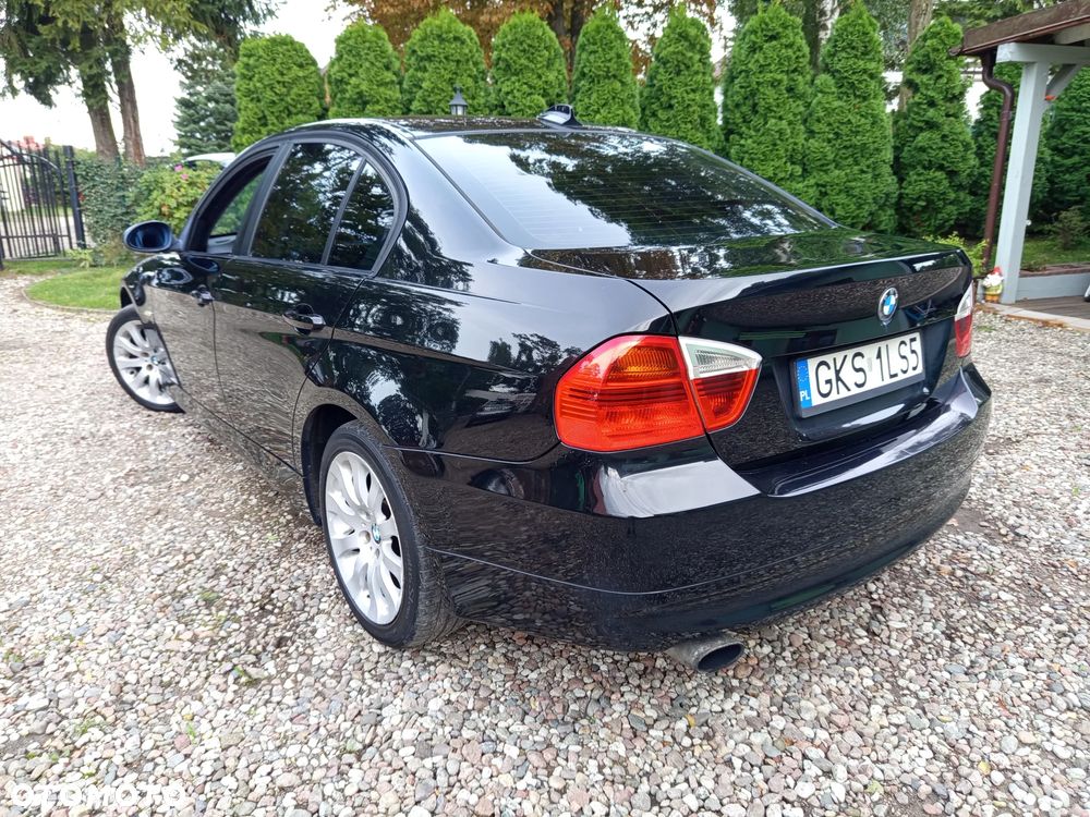 BMW Seria 3 - 32