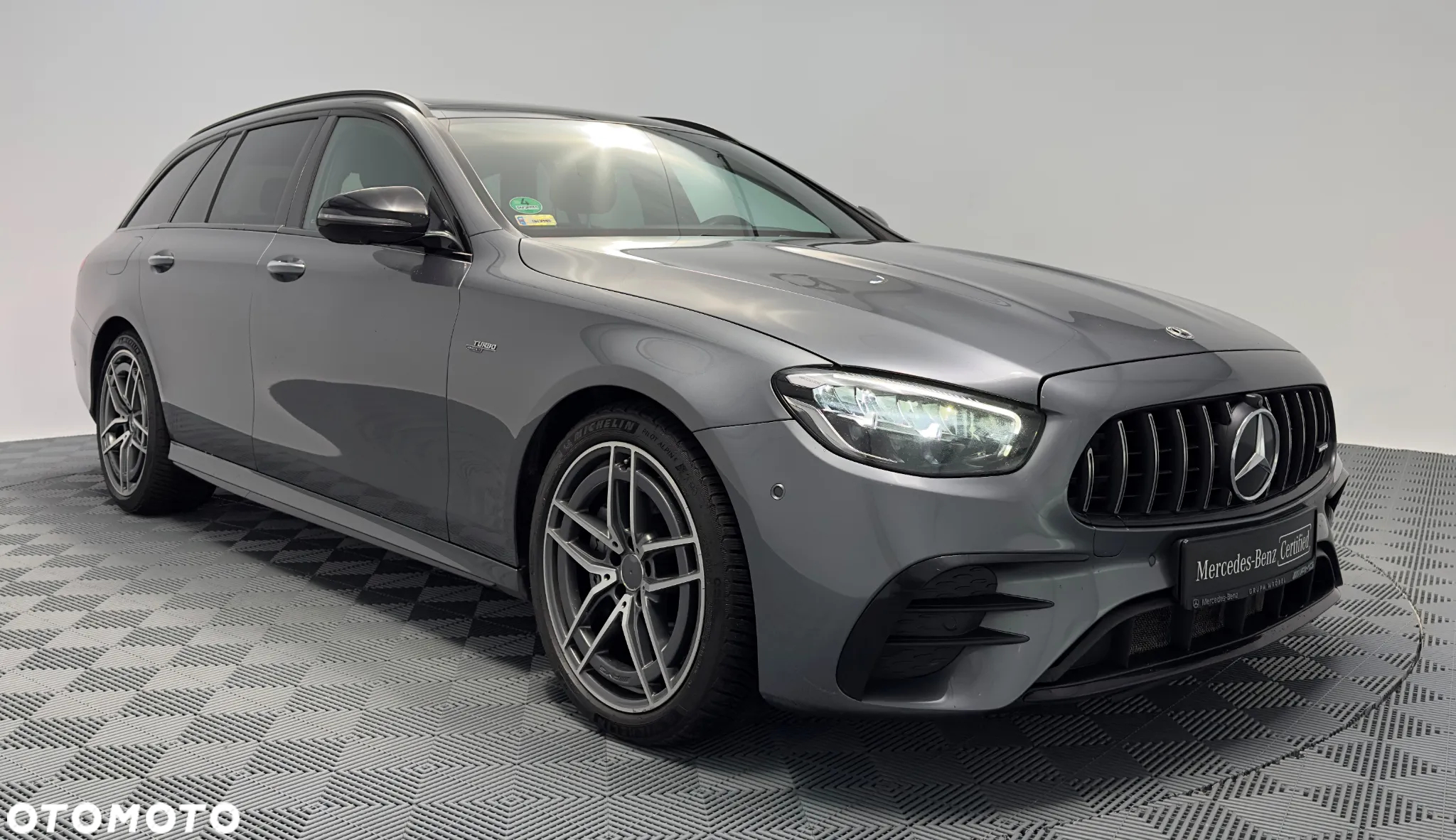 Mercedes-Benz Klasa E AMG 53 4-Matic+ - 26