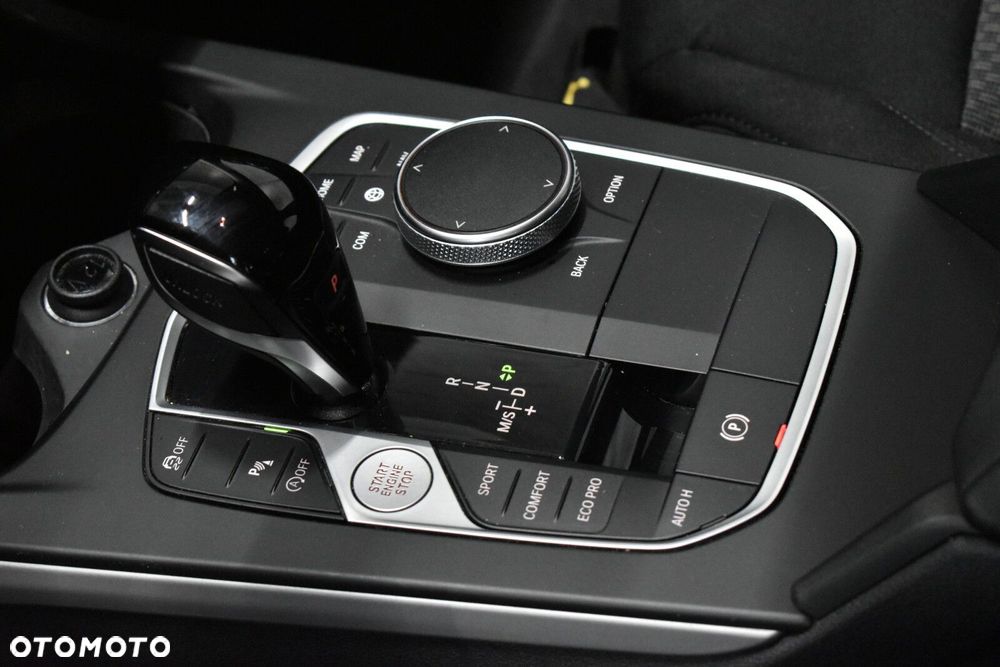 BMW Seria 1 118i Advantage - 18