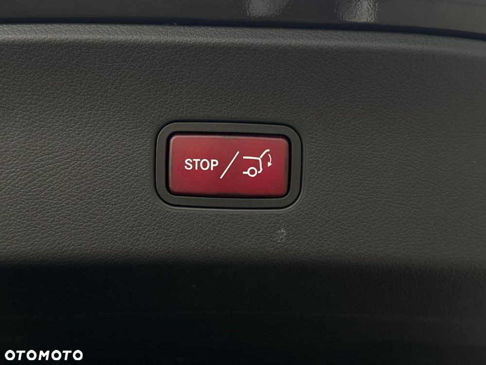 Mercedes-Benz GLC - 25