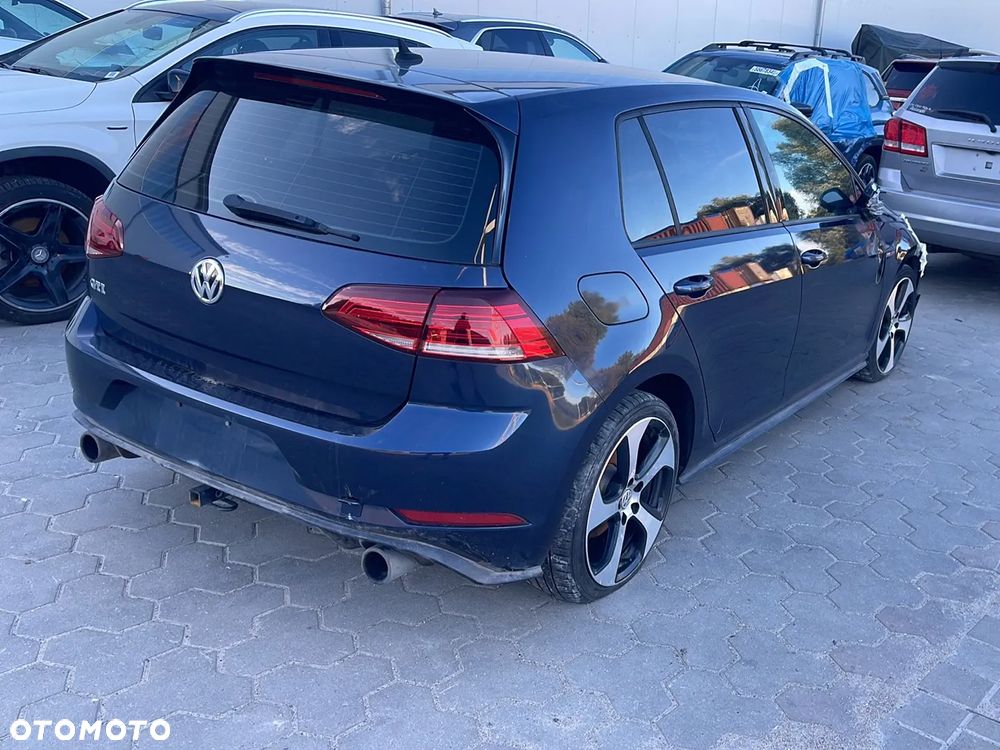 Volkswagen Golf GTI BlueMotion Technology - 26