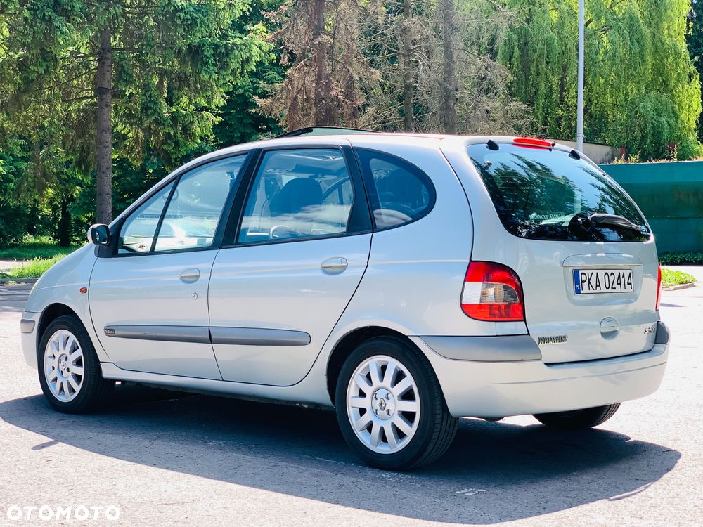Renault Scenic - 8