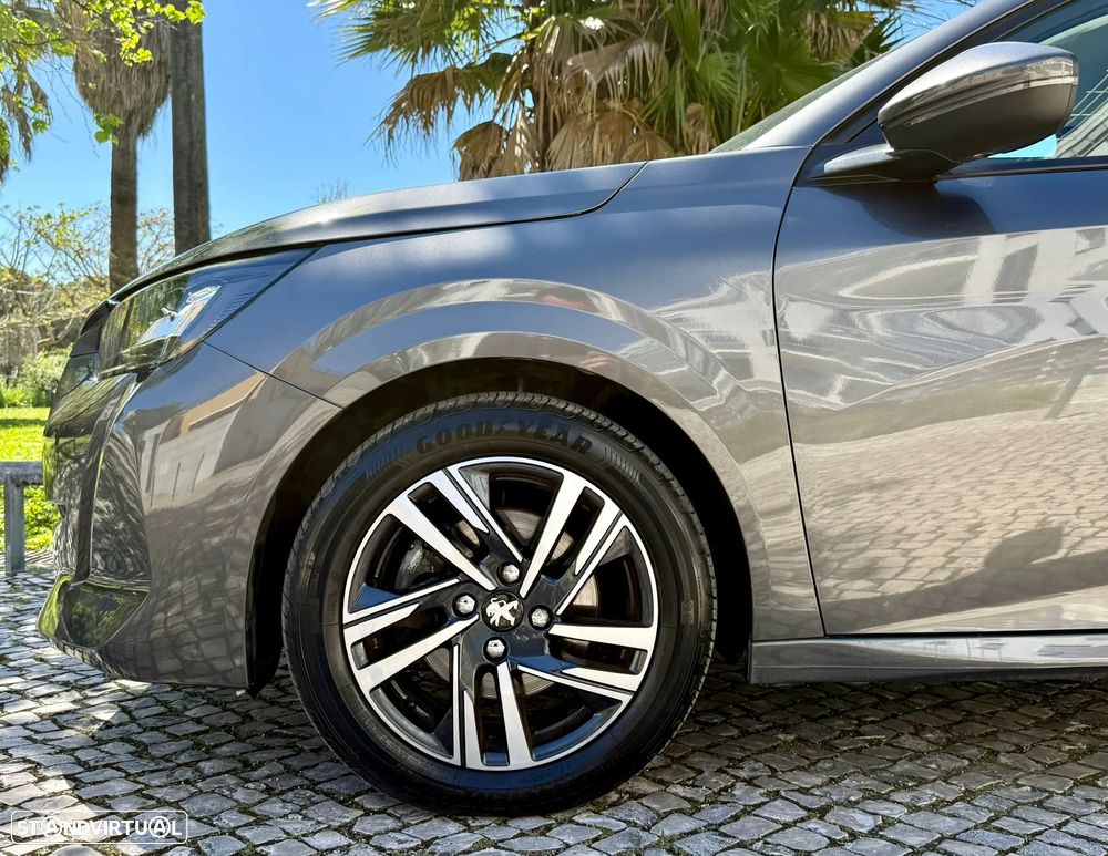 Peugeot 208 PureTech 100 Allure Pack - 41