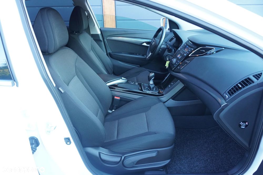 Hyundai i40 Kombi 2.0 Premium - 20