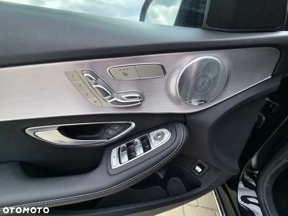 Mercedes-Benz Klasa C 300 de 9G-TRONIC Avantgarde - 12