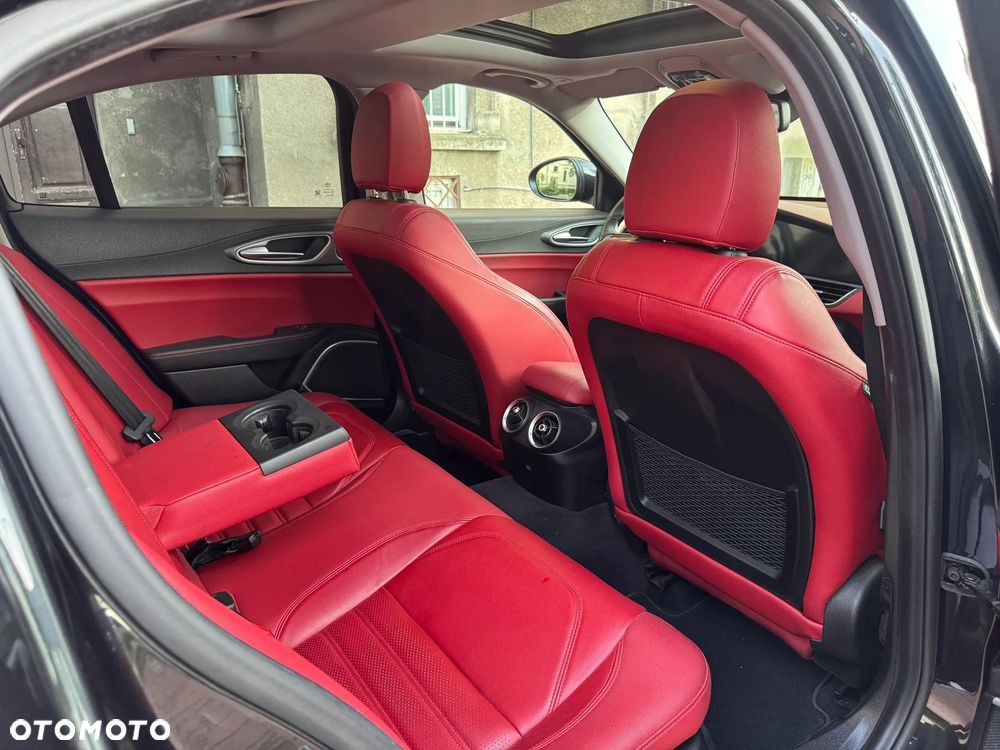 Alfa Romeo Giulia 2.0 Turbo Super - 14