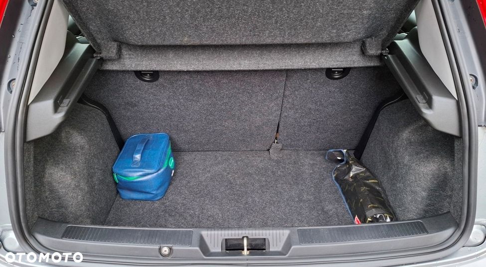 Fiat Grande Punto Actual 1.4 8V Estiva Blue&Me Euro5 - 25