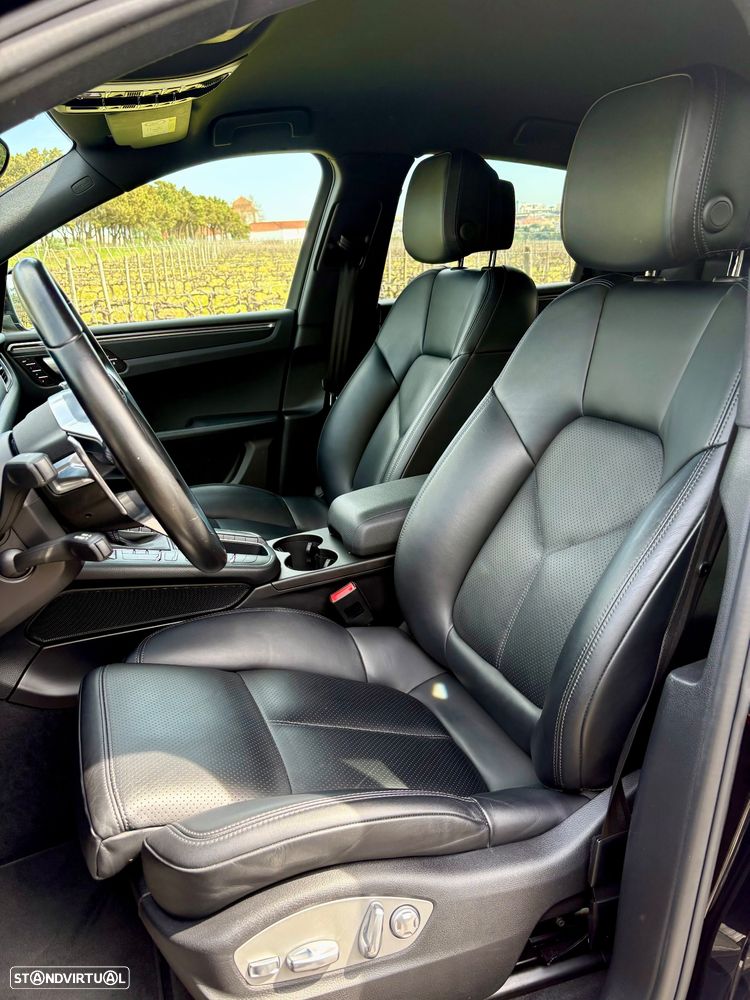 Porsche Macan Standard - 12