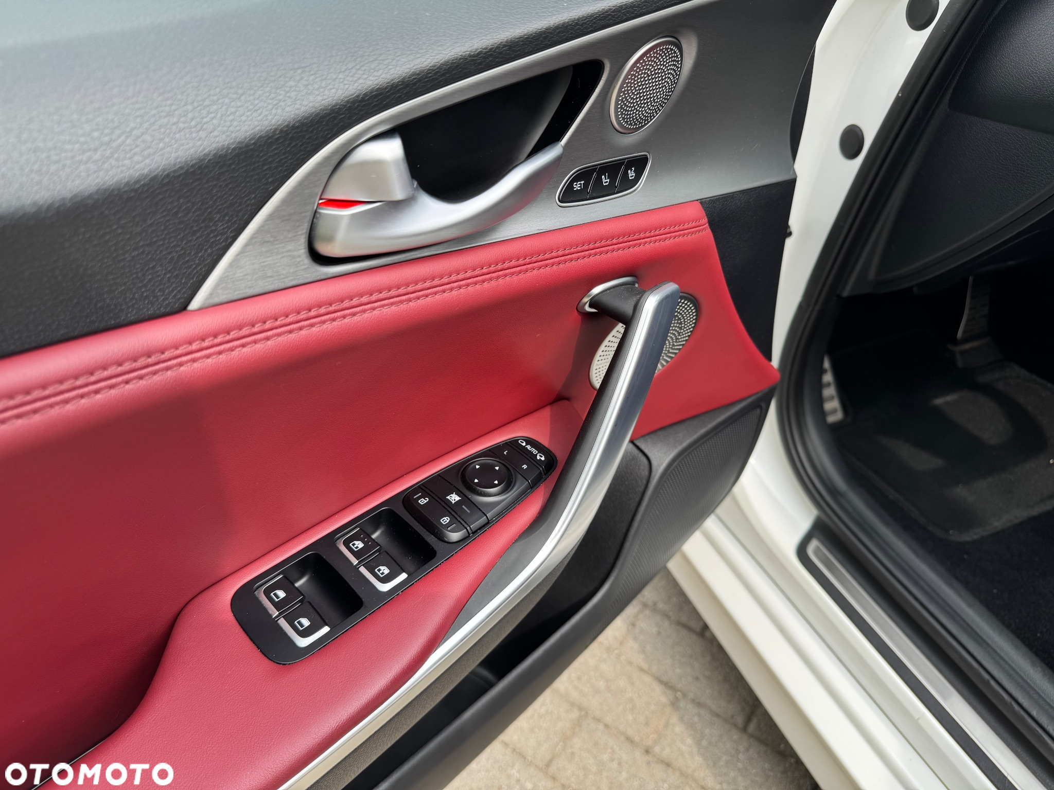 Kia Stinger 2.0 T-GDI GT Line - 12