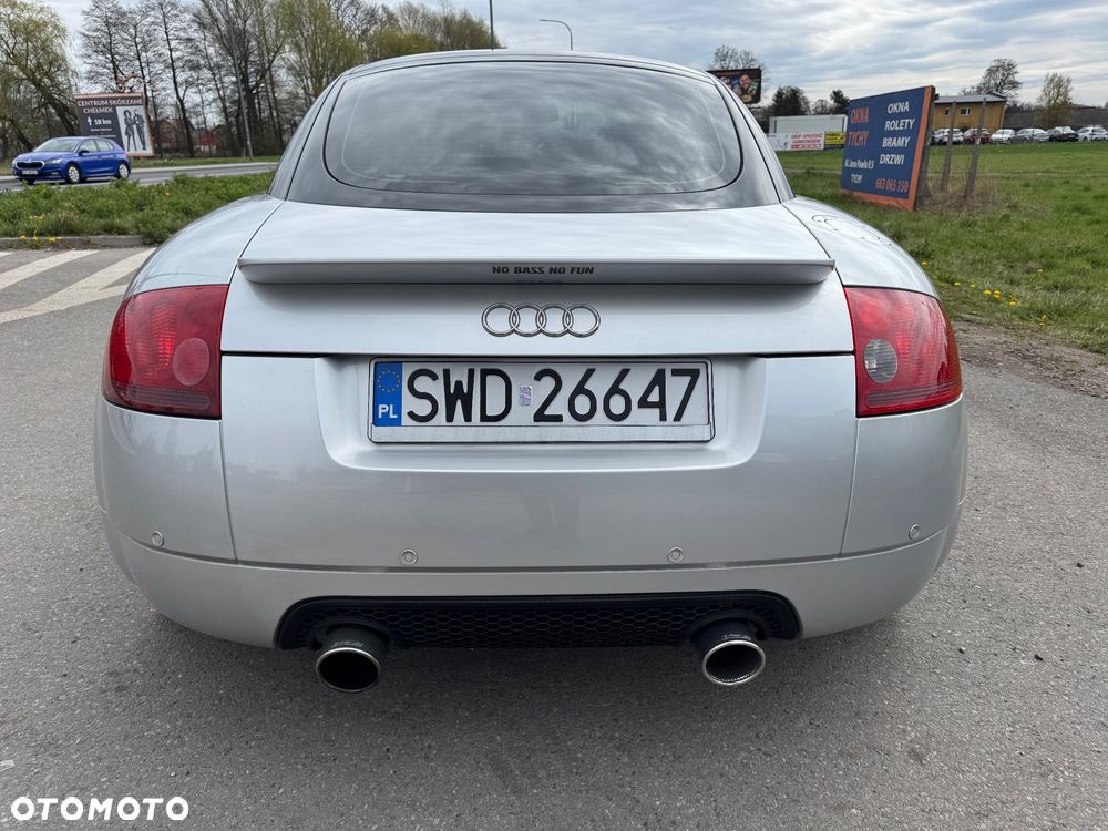 Audi TT Coupé 1.8T - 10