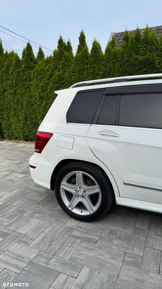 Mercedes-Benz GLK 350 4-Matic - 8