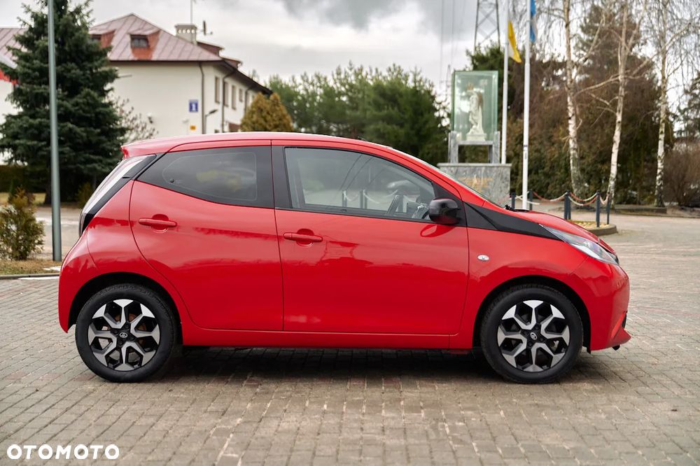 Toyota Aygo x-play Edition-S - 15