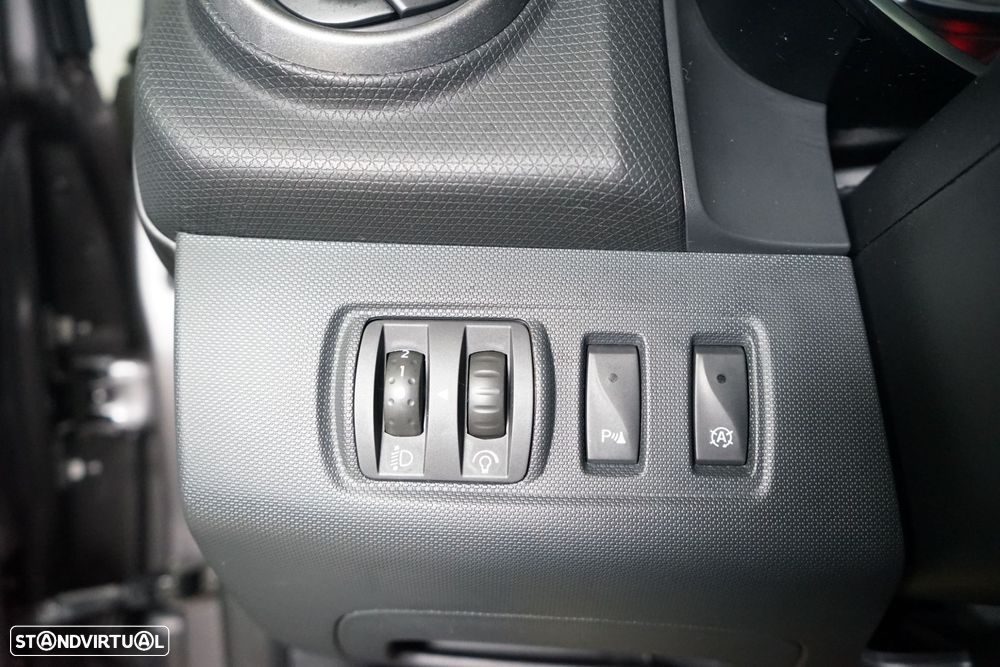 Renault Clio Sport Tourer 1.5 dCi Dynamique S - 28