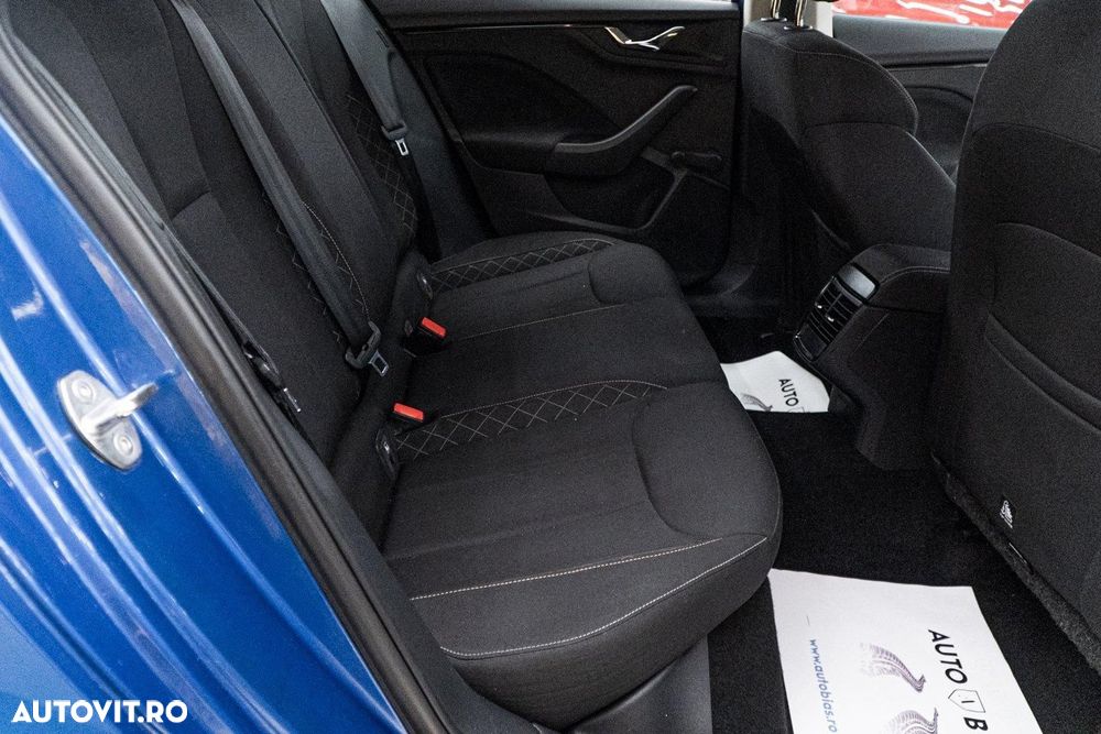 Skoda Kamiq 1.0 TSI DSG Ambition - 8