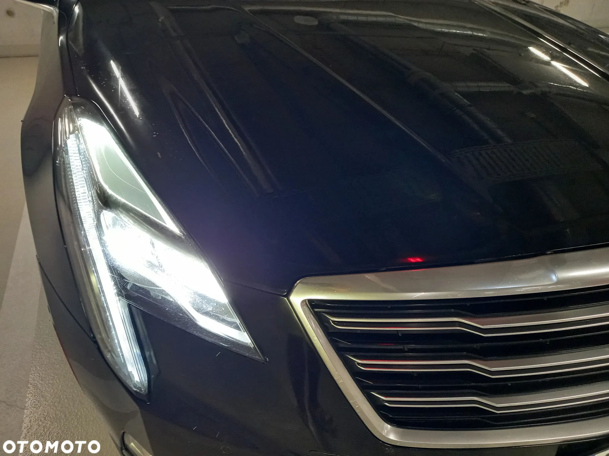 Cadillac XTS - 13