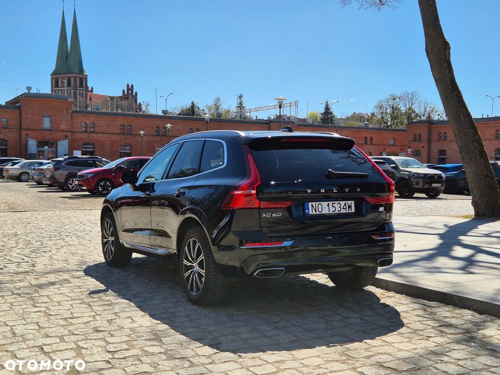 Volvo XC 60 T6 AWD Recharge Geartronic Inscription - 13