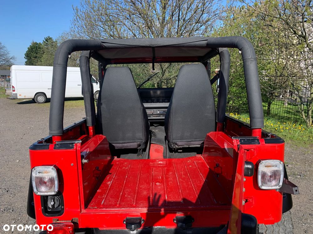 Jeep Wrangler - 22
