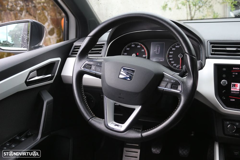 SEAT Arona 1.0 TSI Xcellence — fotografia 18