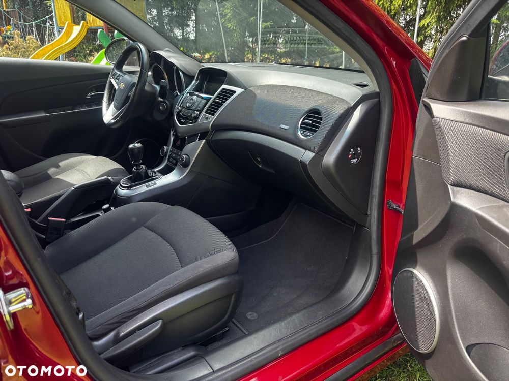 Chevrolet Cruze - 11