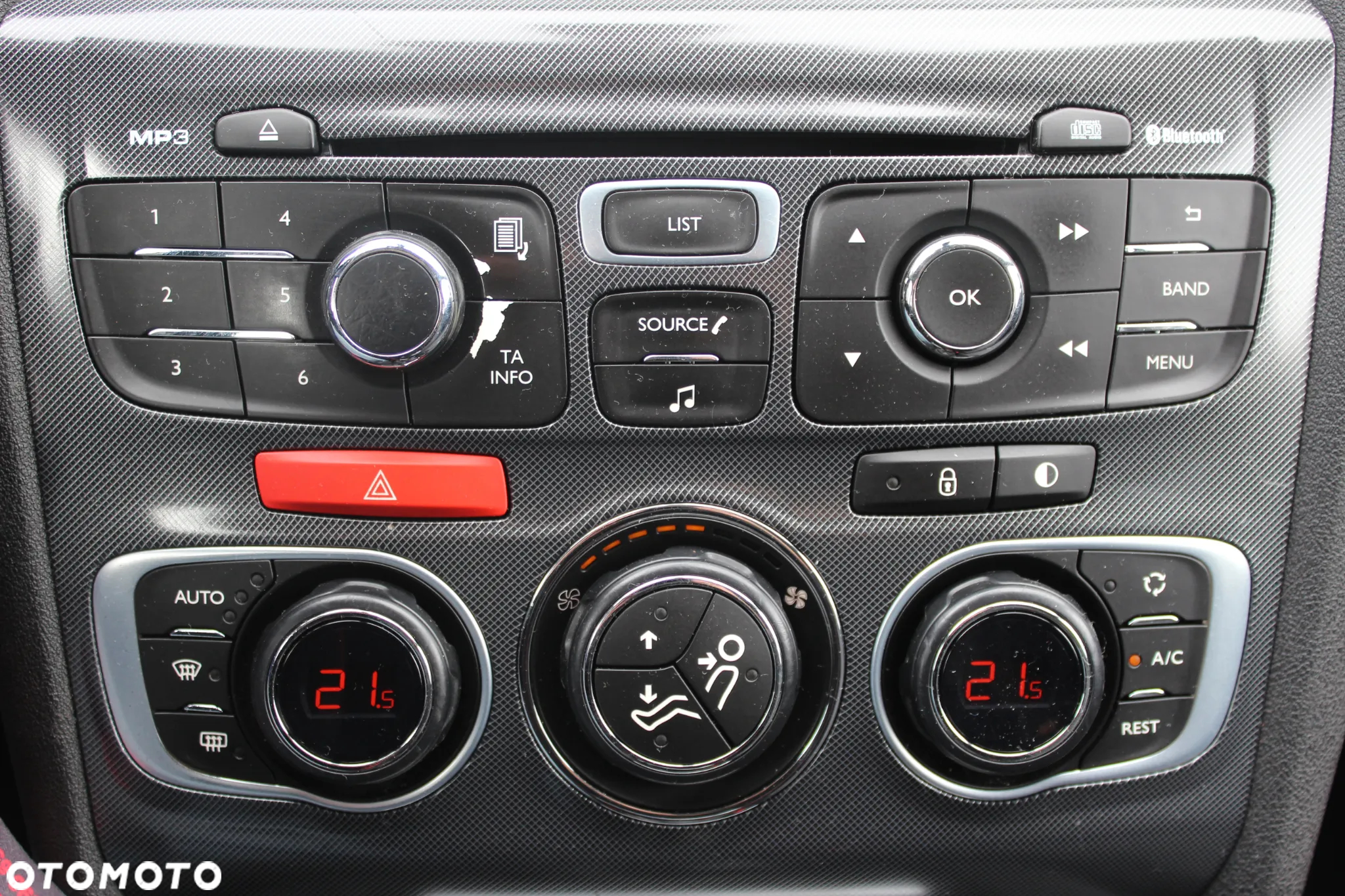 Citroën C4 1.6 BlueHDi Shine S&S - 23