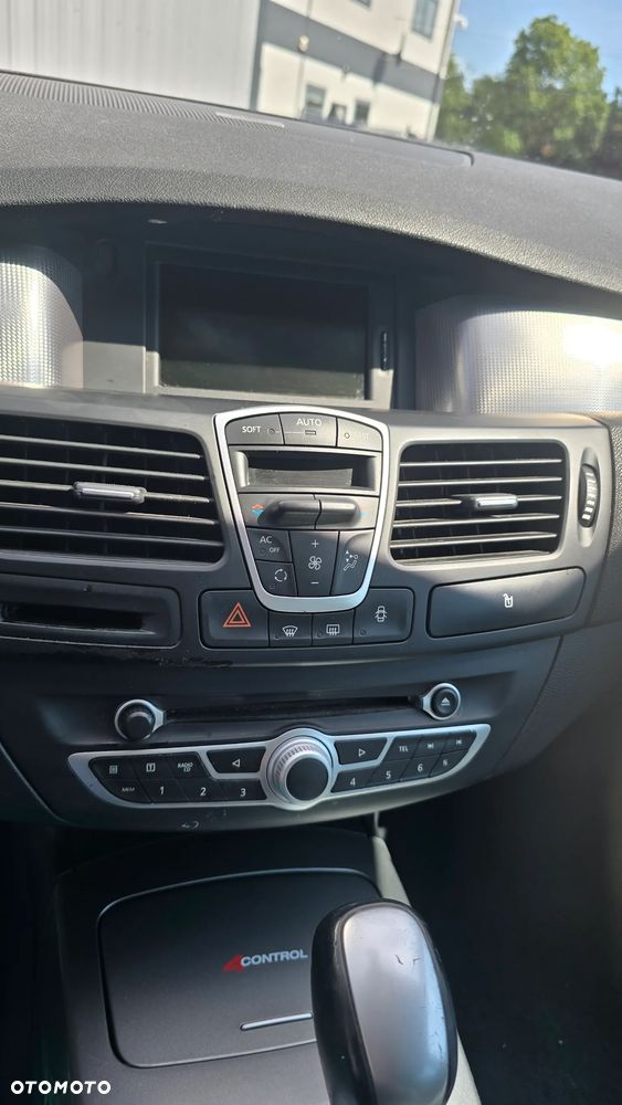 Renault Laguna dCi 175 FAP GT - 14