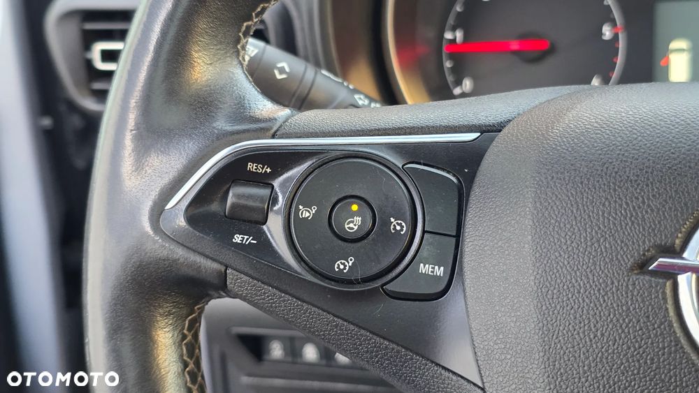 Opel Combo 1.5 CDTI Elegance Plus S&S - 23