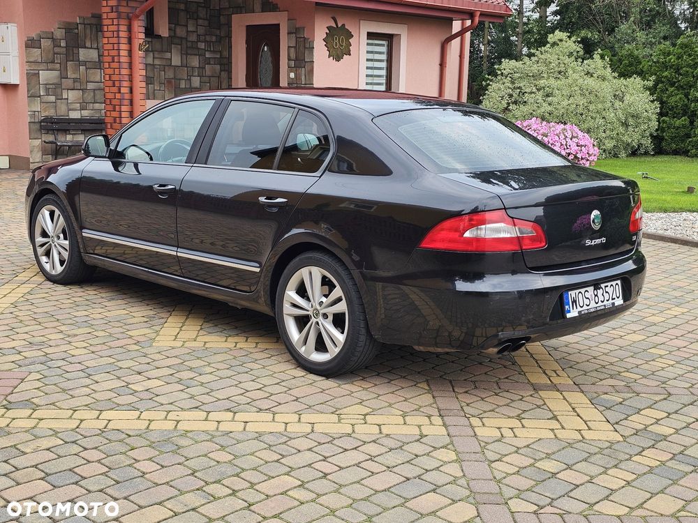 Skoda Superb 2.0 TDI Comfort DSG - 5