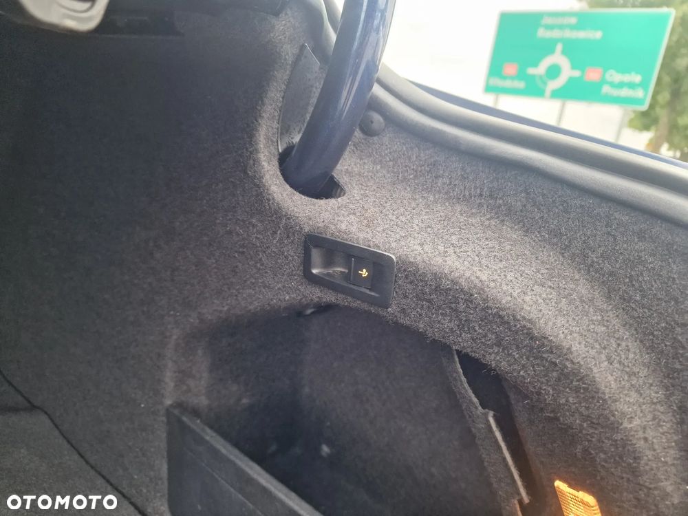 Volkswagen CC 2.0 TDI 4Motion BlueMotion Technology DSG - 28