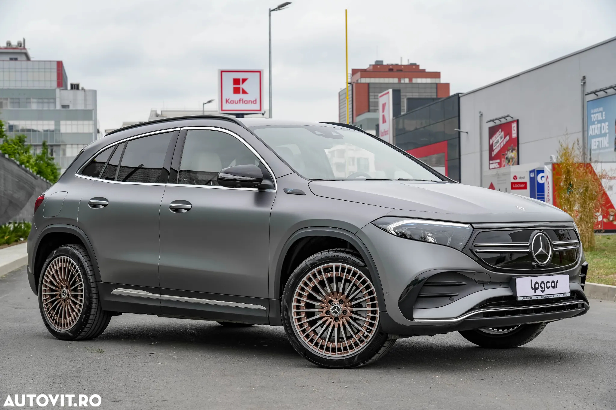 Mercedes-Benz EQA 350 4MATIC - 4