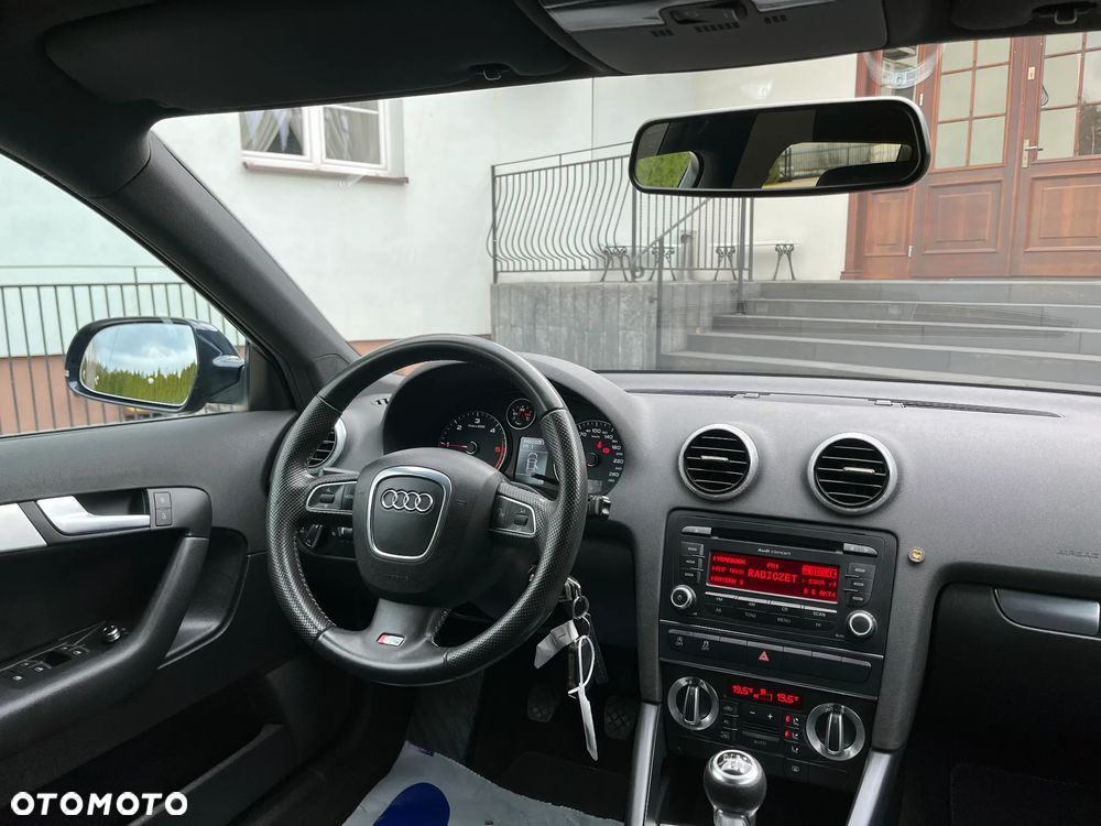 Audi A3 Sportback 2.0 TDI DPF Ambiente - 12