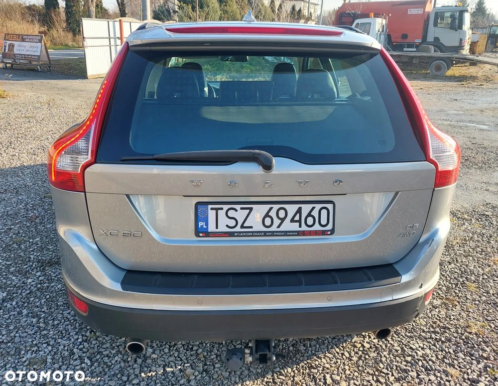 Volvo XC 60 D5 AWD - 4