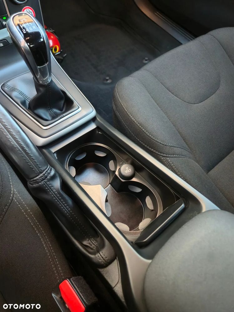 Volvo V40 D2 Drive-E Kinetic - 19