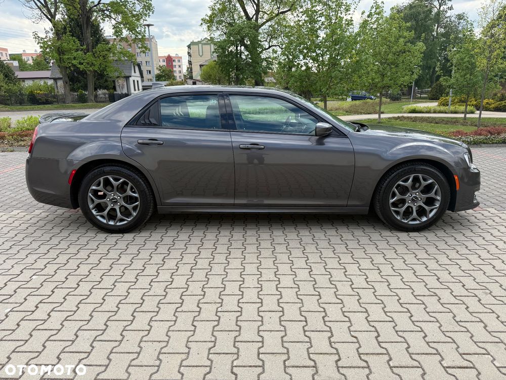 Chrysler 300s - 6