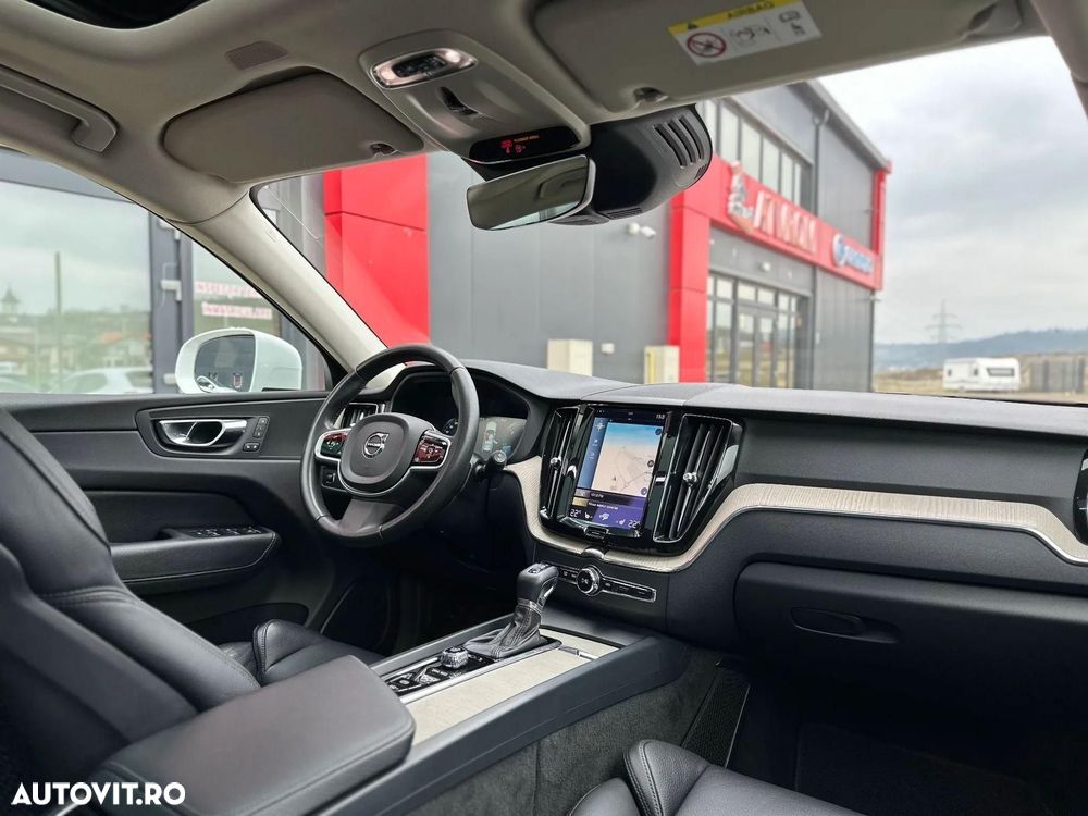 Volvo XC 60 D4 Momentum Pro - 2