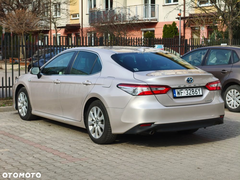 Toyota Camry Business Edition - 3