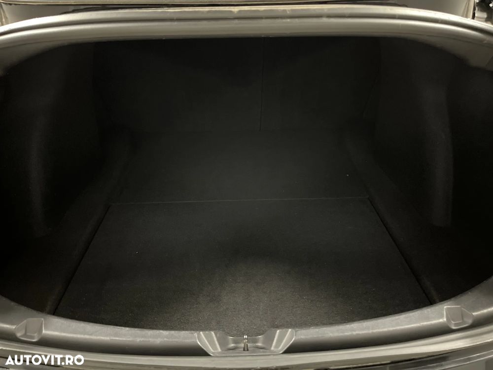 Tesla Model 3 - 15