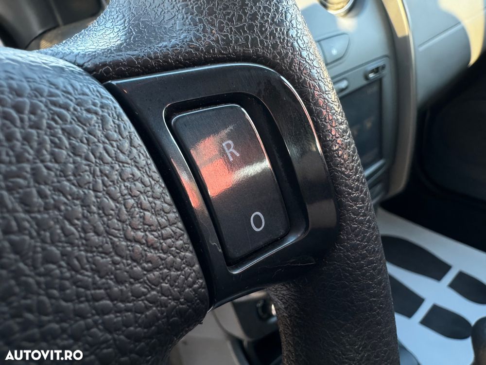 Dacia Duster 1.6 16V 105 4x2 Laureate - 17