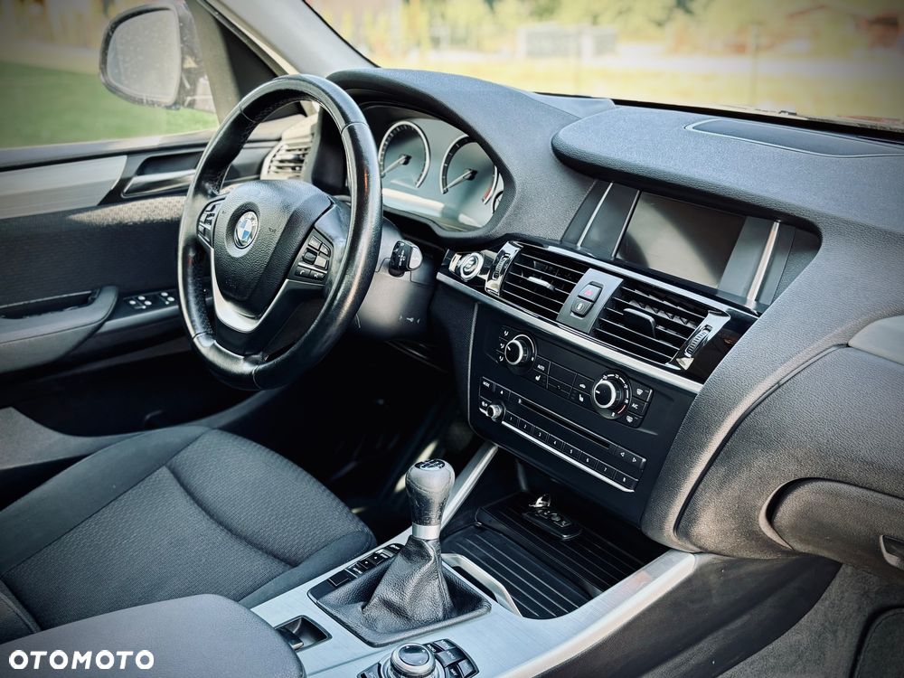 BMW X3 sDrive18d - 9