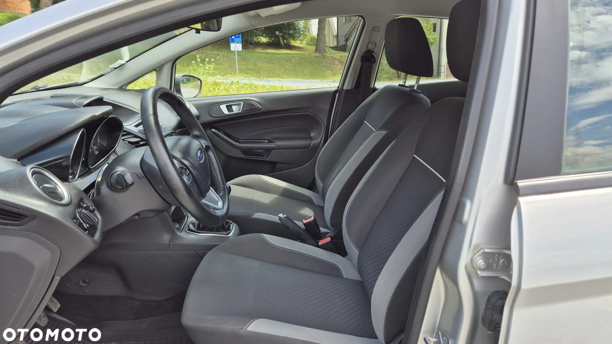 Ford Fiesta 1.25 Celebration - 10