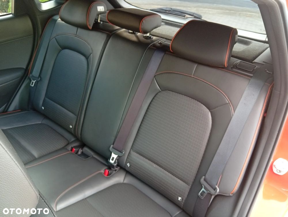 Hyundai Kona 1.6 T-GDI Premium 4WD DCT - 24
